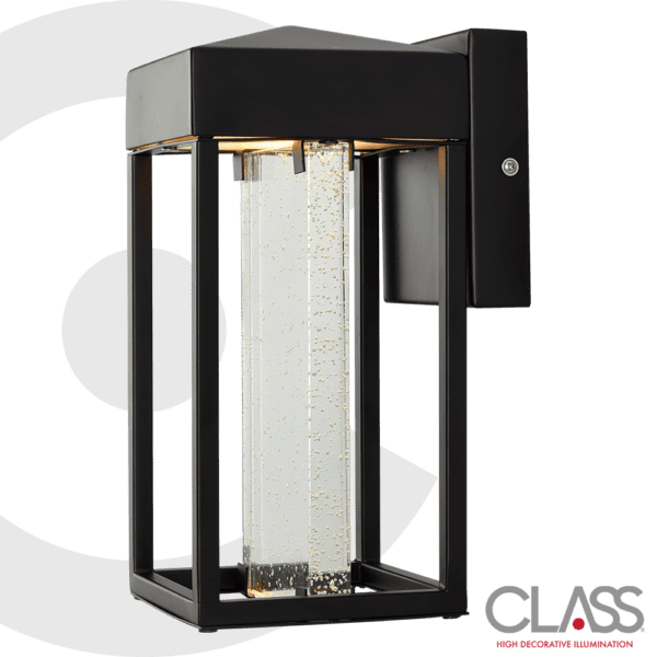 Arbotante moderno de una luz. Cuerpo metálico cúbico negro con pantalla de cristal rectangular. Luz cálida, intensidad media.